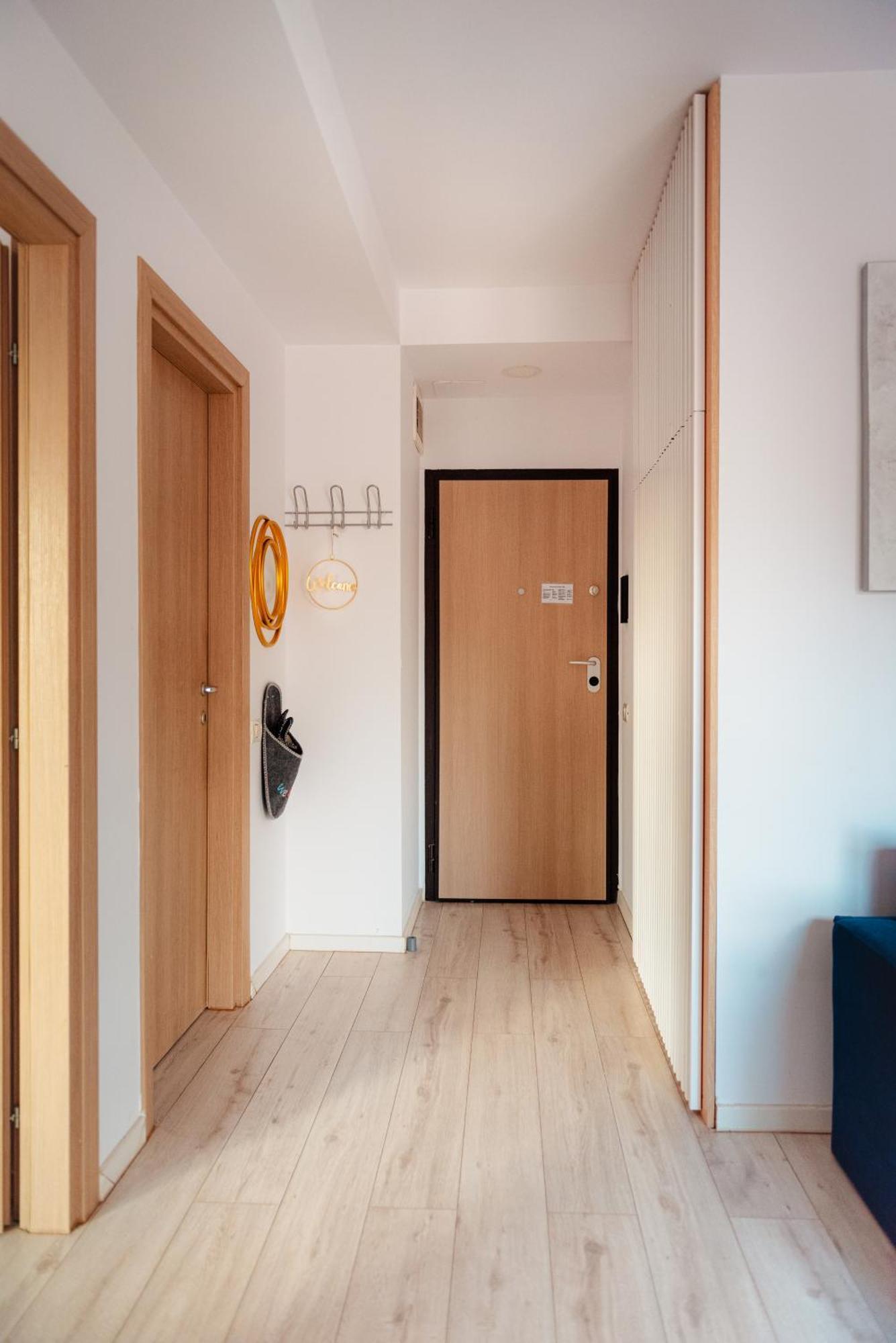 Downtown Apartment Boutique - Blue & Pink บูคาเรสต์ ภายนอก รูปภาพ